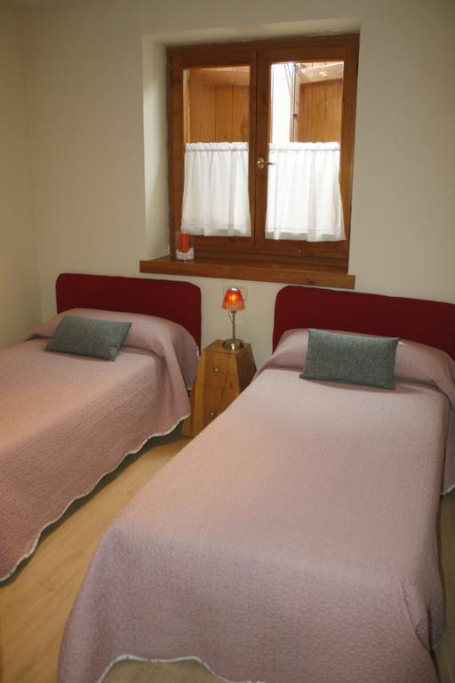 Apartamentos Valle De Aran Mont Quarto foto