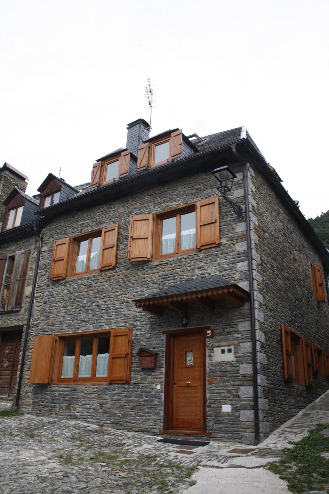 Apartamentos Valle De Aran Mont Exterior foto